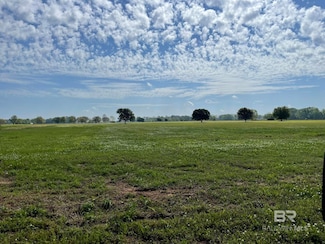 18651 Kendrick Rd Unit 3, Robertsdale, AL 36567