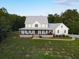 564 Crumbley Rd, Chatsworth, GA 30705