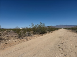 2 W Lots Zentiff Dr, Golden Valley, AZ 86413