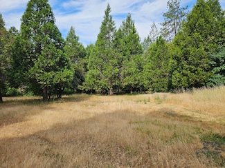 5274 Cloverlawn Dr, Grants Pass, OR 97527