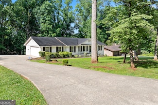 3210 Roseheath Ln, Lithonia, GA 30038