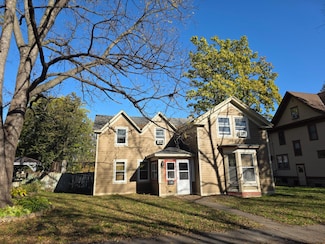 208 6th St W, Hastings, MN 55033