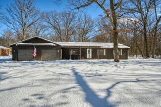 11299 West Dr, Demotte, IN 46310