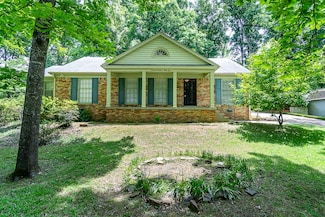 1346 Estate Dr, Memphis, TN 38119