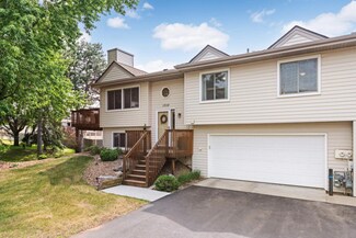 1310 Deercliff Ln, Saint Paul, MN 55123