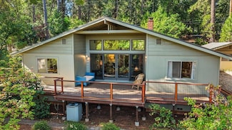 11781 Forest View Dr, Nevada City, CA 95959