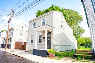26 West St, Bordentown, NJ 08505