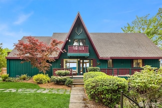 13976 Blackberry Ln NE, Poulsbo, WA 98370