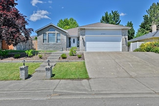 2767 Brookside Dr, Medford, OR 97504