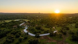 3736 County Road 113, Llano, TX 78643