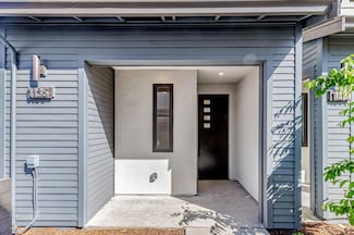 1135 Esther Ct, Palo Alto, CA 94303