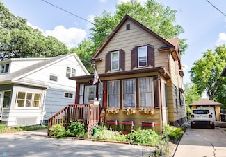 346 9th Ave S, Fargo, ND 58103