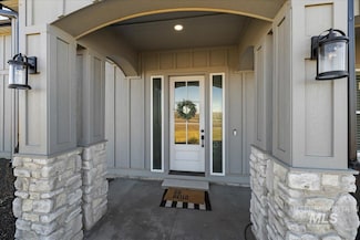 8933 Edna Ln, Middleton, ID 83644
