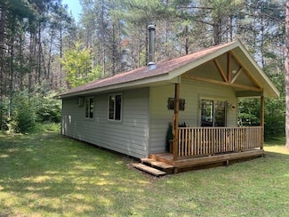 12247 Red Pine Ln, White Lake, WI 54491