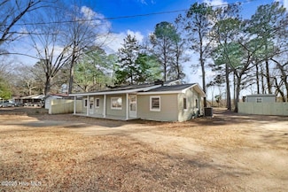 3210 Central Heights Rd, Goldsboro, NC 27534