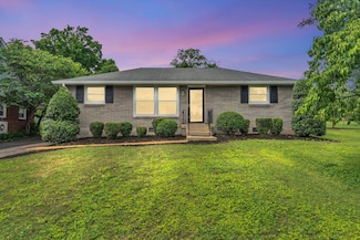 1429 Shelton Ave, Nashville, TN 37216