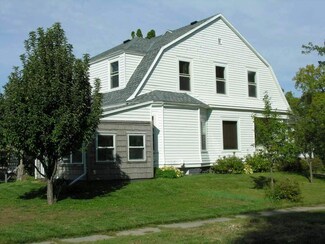 432 Walnut St, Osage, IA 50461