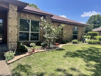 2202 Ember Lee Dr, Garland, TX 75040