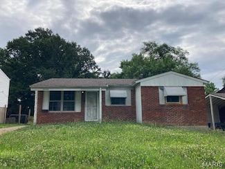 10430 Castle Dr, Saint Louis, MO 63136