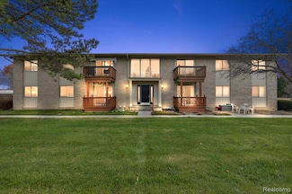 2931 Seymour Lake Rd, Oxford, MI 48371