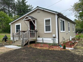 64 Summer St, Northfield, NH 03276
