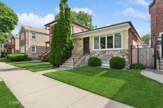 5833 N Virginia Ave, Chicago, IL 60659