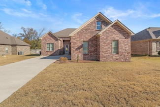 7926 S Shoreline Blvd, Benton, AR 72019