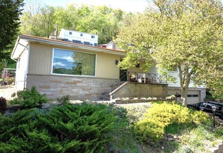 23 Stratford Rd, Wheeling, WV 26003