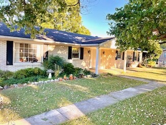 139 Hillcrest Cir, Gordonsville, TN 38563
