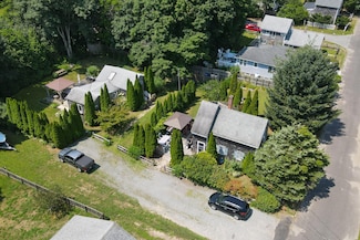 14 Forest Hill Ave, Oak Bluffs, MA 02557