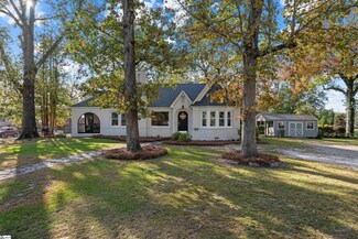 207 Young Dr, Clinton, SC 29325