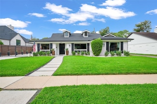 10622 Riverview Dr, Houston, TX 77042