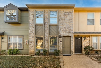 1355 S 11th St, Waco, TX 76706