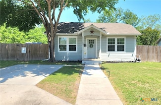 1804 N Goldman St, Victoria, TX 77901