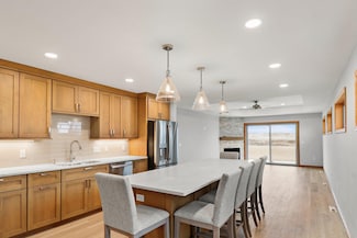 6560 Vista Valley, Windsor, WI 53598