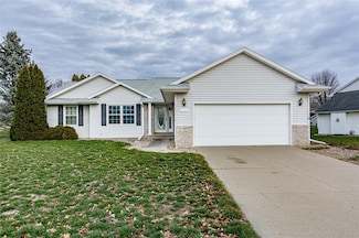 1260 Pacific St, Ely, IA 52227