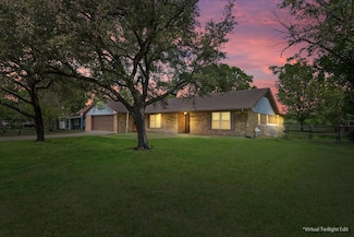 109 Hilltop St, Riesel, TX 76682