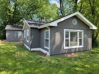 2714 Walnut Dr, Wonder Lake, IL 60097