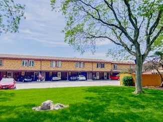 26 Cour Versaille Unit 26, Palos Hills, IL 60465