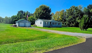 2970 Whitelaw Rd W, Canastota, NY 13032