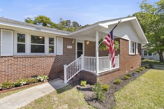 624 Jabbertown Rd, Southport, NC 28461