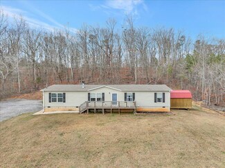 468 Woods Rd, Tunnel Hill, GA 30755