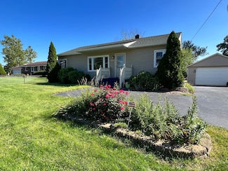 8431 W 135th St, Orland Park, IL 60462