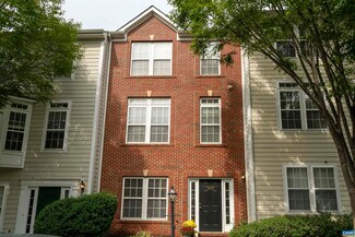 909 Bing Ln, Charlottesville, VA 22903