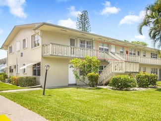 302 Norwich M, West Palm Beach, FL 33417