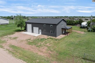 25212 S Westview Ln, Mount Hope, KS 67108