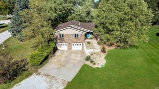 106 Ems C30 Ln, Warsaw, IN 46582