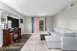 10211 Ura Ln Unit 8-102, Thornton, CO 80260