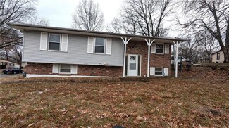 12521 E 51st St S, Independence, MO 64055