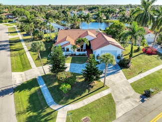 12820 Leeds Ct, Wellington, FL 33414